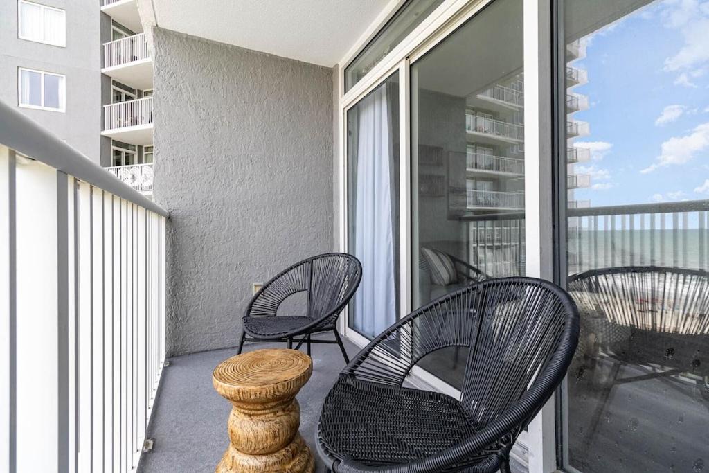 Direct Oceanfront- King Bedroom- Amazing Views/Pools/Hot Tubs/Beach Access/Golf Myrtle Beach Extérieur photo