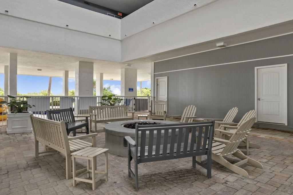 Direct Oceanfront- King Bedroom- Amazing Views/Pools/Hot Tubs/Beach Access/Golf Myrtle Beach Extérieur photo